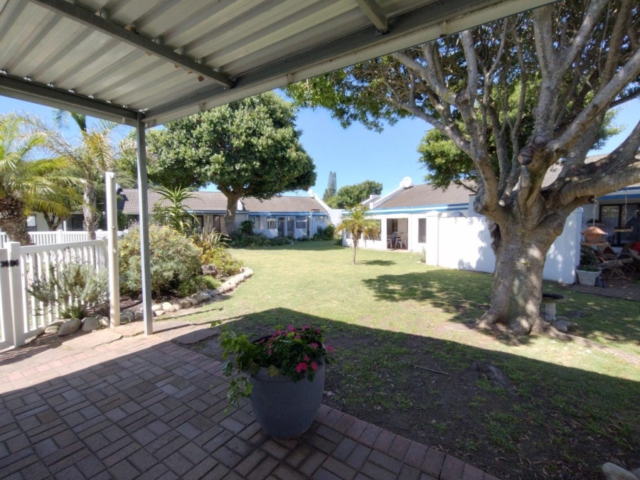 3 Bedroom Property for Sale in Paradise Beach Eastern Cape